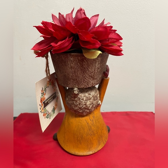 🥰NWT Gnome Flower Accent Decor - Picture 2 of 4